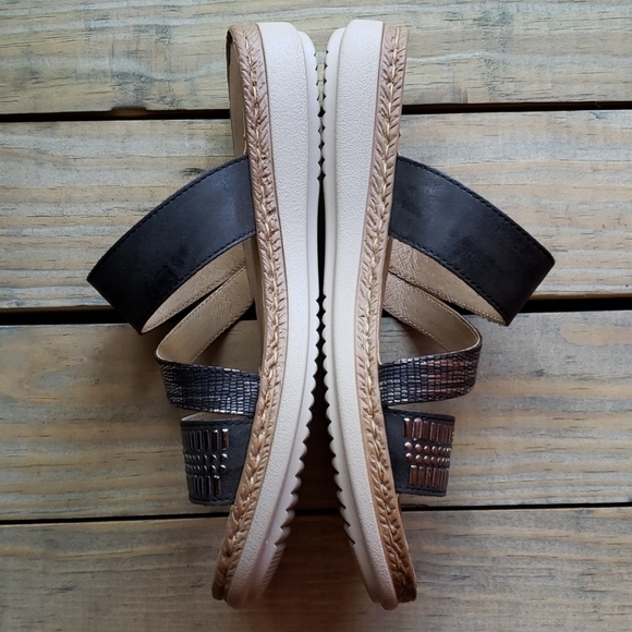 Patrizia Bea Studded Slide Sz 7 - Picture 3 of 7